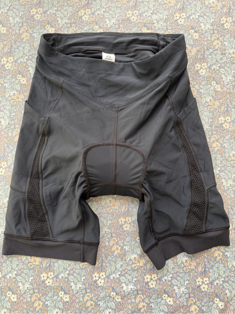 HealthYoga - Women’s Black Padded Cycling Shorts